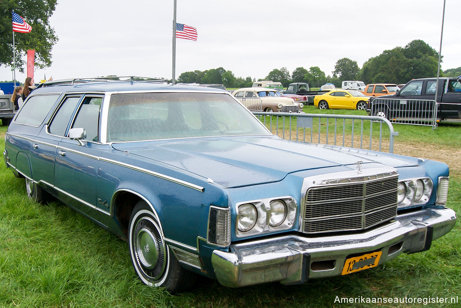 Chrysler Town & Country uit 1975